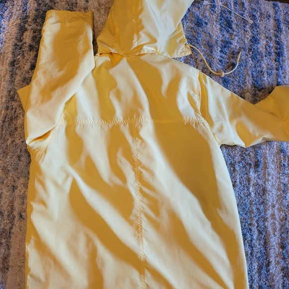 Tudor Court hooded jacket size Large - Picture 2 of 7